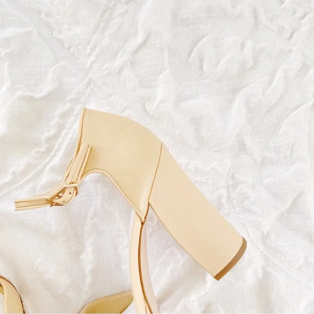 Franco Sarto ankle heels single